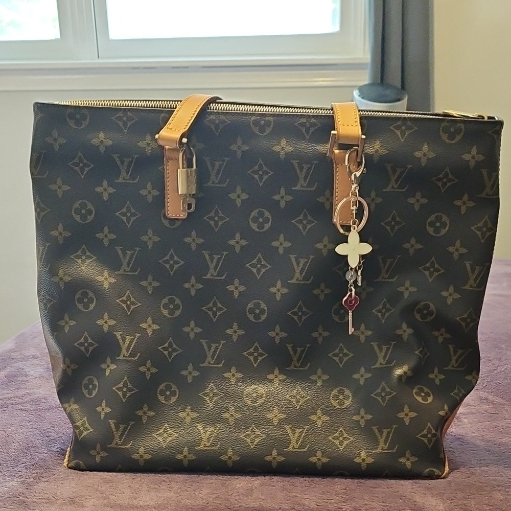 Louis Vuitton Monogram Canvas Tote in Brown and Tan